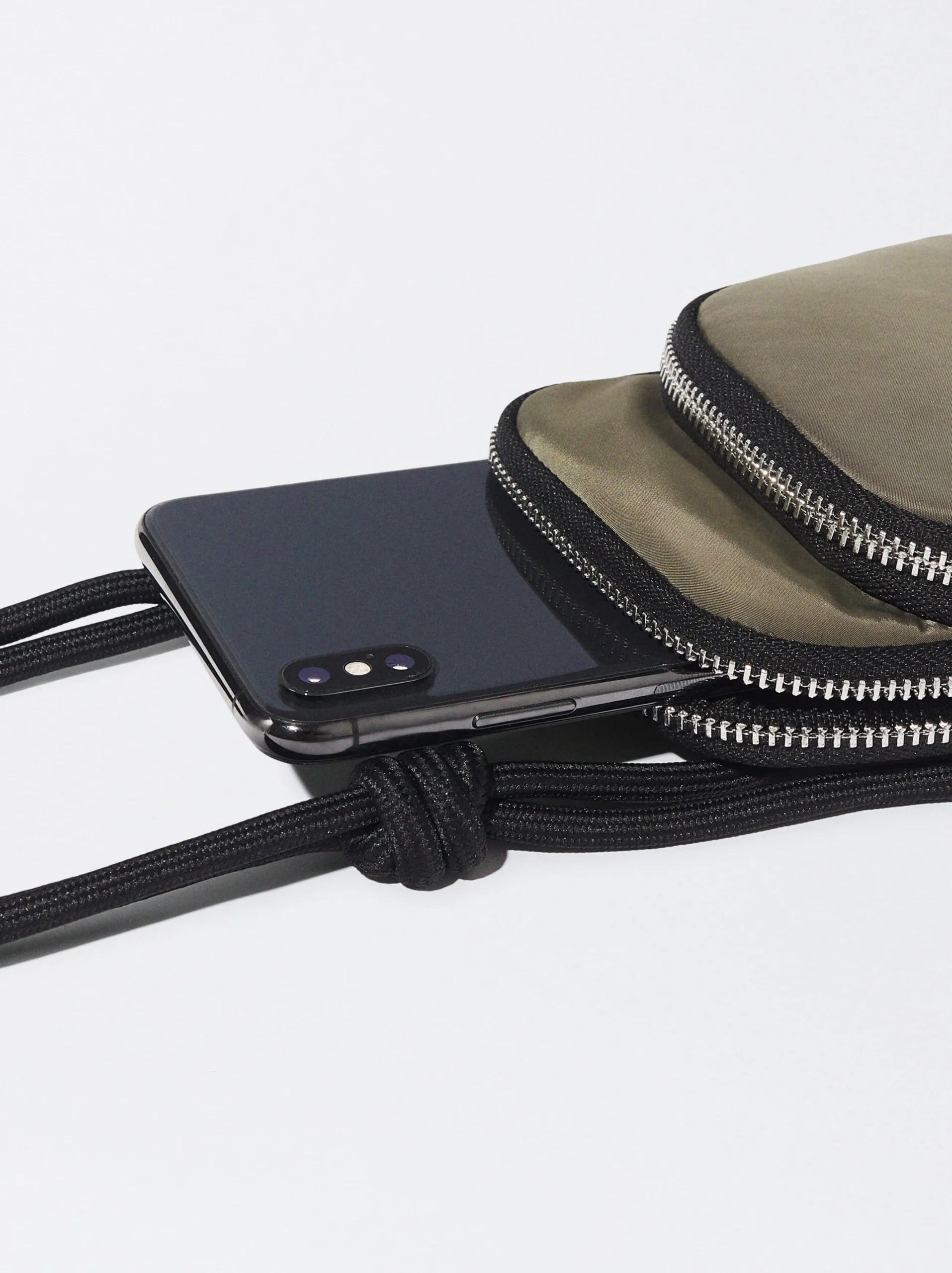 Parfois Acessórios Telemóvel|Bolsas para Telemóvel*Bolsa Para Telemóvel De Nylon Preto | Caqui
