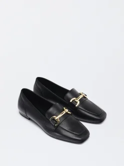Parfois Pele|Sapatos Rasos*Mocassim De Pele Com Fivela | Preto