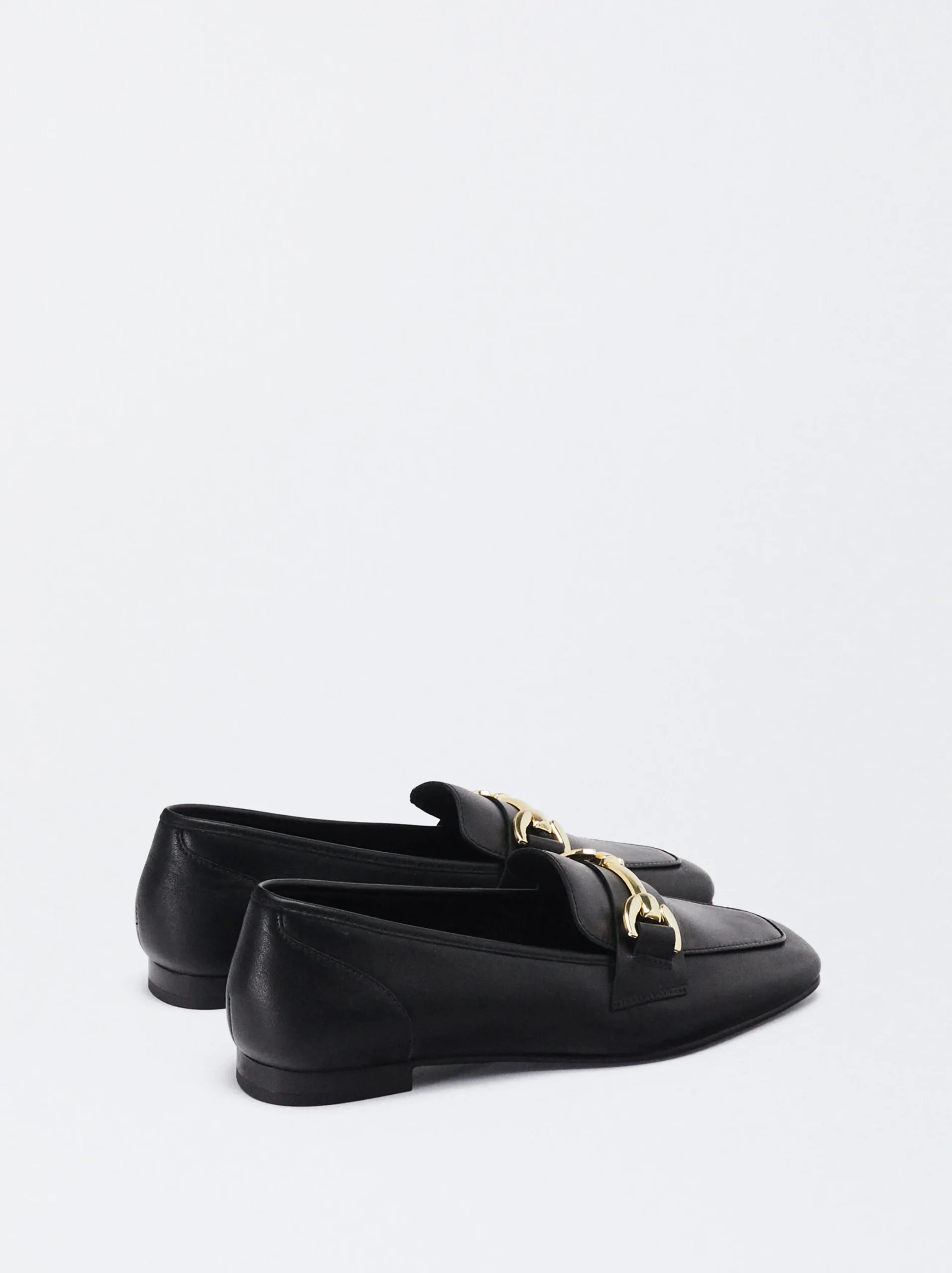 Parfois Pele|Sapatos Rasos*Mocassim De Pele Com Fivela | Preto