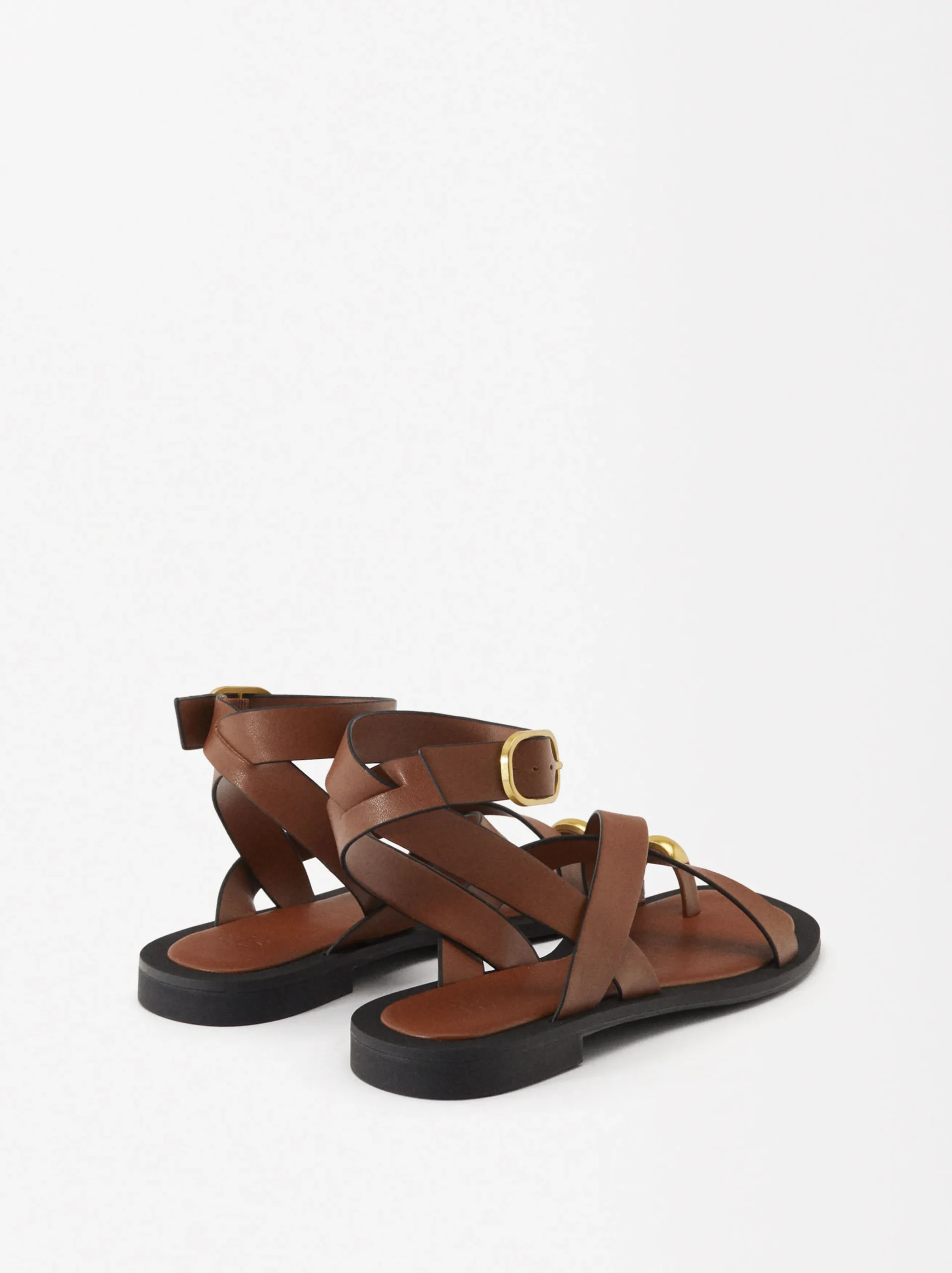 Parfois Sandálias*Sandálias Rasas Cruzadas Com Detalhe Metálico | Camel